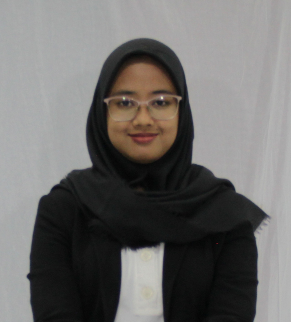 Dina Aqillah